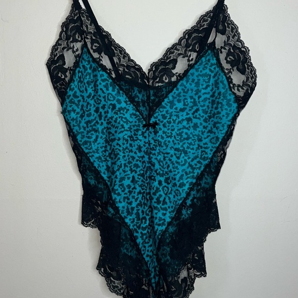 Vintage 80’s California Dynasty Teal and Black Animal Print Lace Lingerie Small - Picture 6 of 10